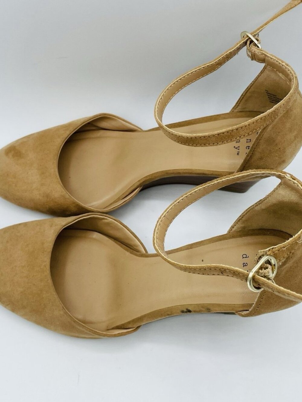 A New Day Womens Shoes Size 7.5 Tan Brown Wedge Heel Ankle Strap Comfort Sandals - Picture 6 of 11
